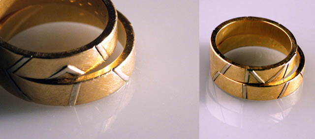 combinazione di iniziali sulle fedi nuziali