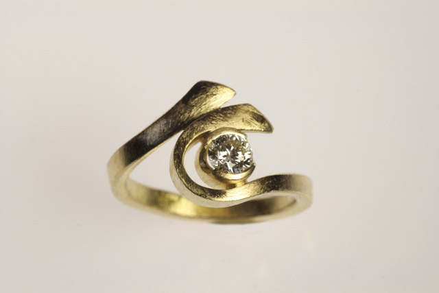 foto anello di fidanzamento etico al 100%