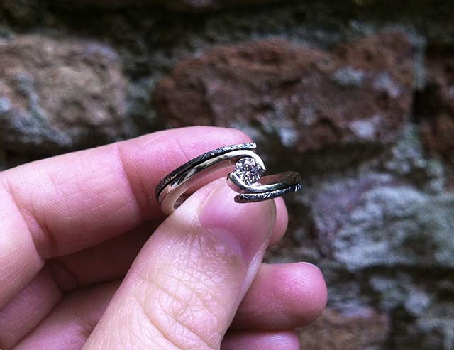 foto anelli di fidanzamento in oro nero anello di fidanzamento in oro nero