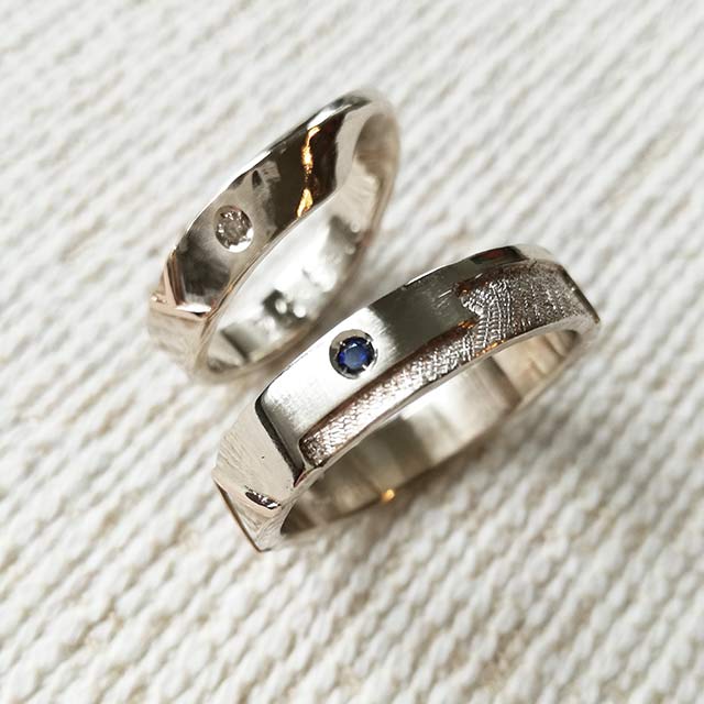 Foto anelli uomo con pietre preziose